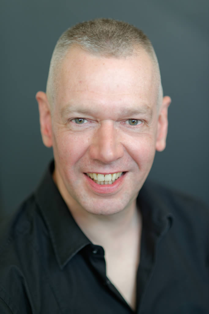 2016 Volker Voß, Hannover · Dipl. Klavierpädagoge · Klavierlehrer · Pianist
